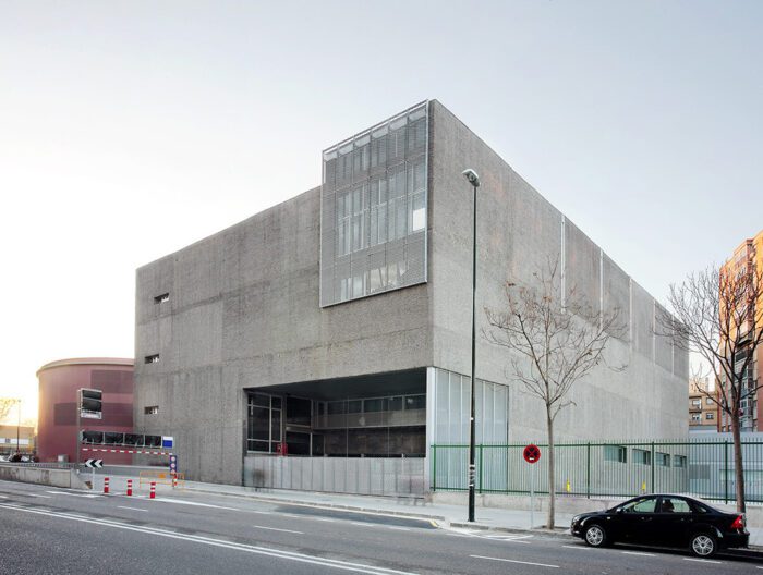 Sports Center and Indoor Pool | Alday Jover Arquitectura y Paisaje