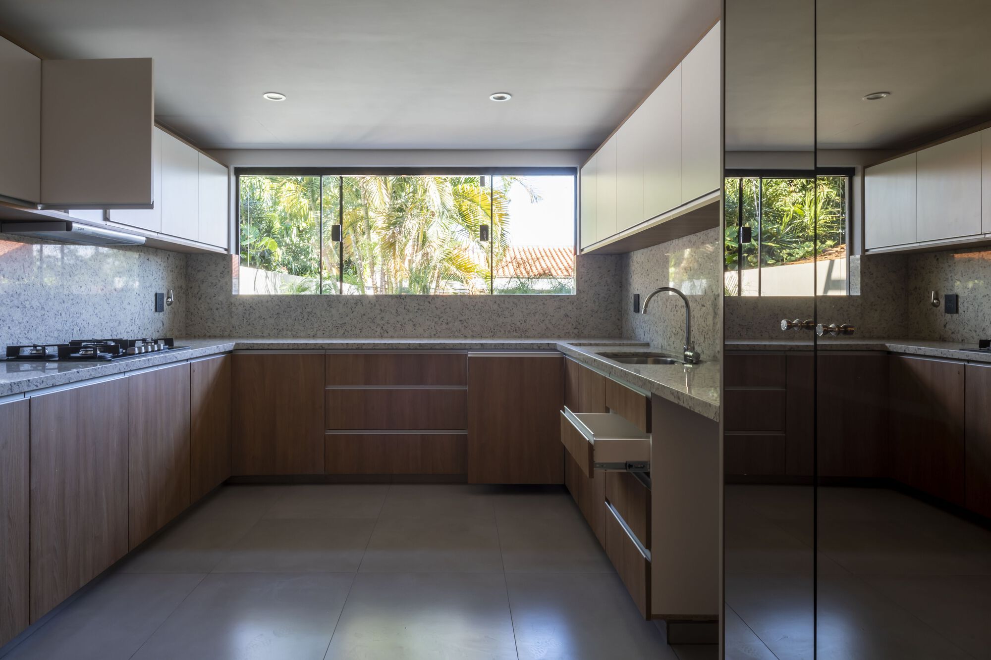 Alas Paraguayas House