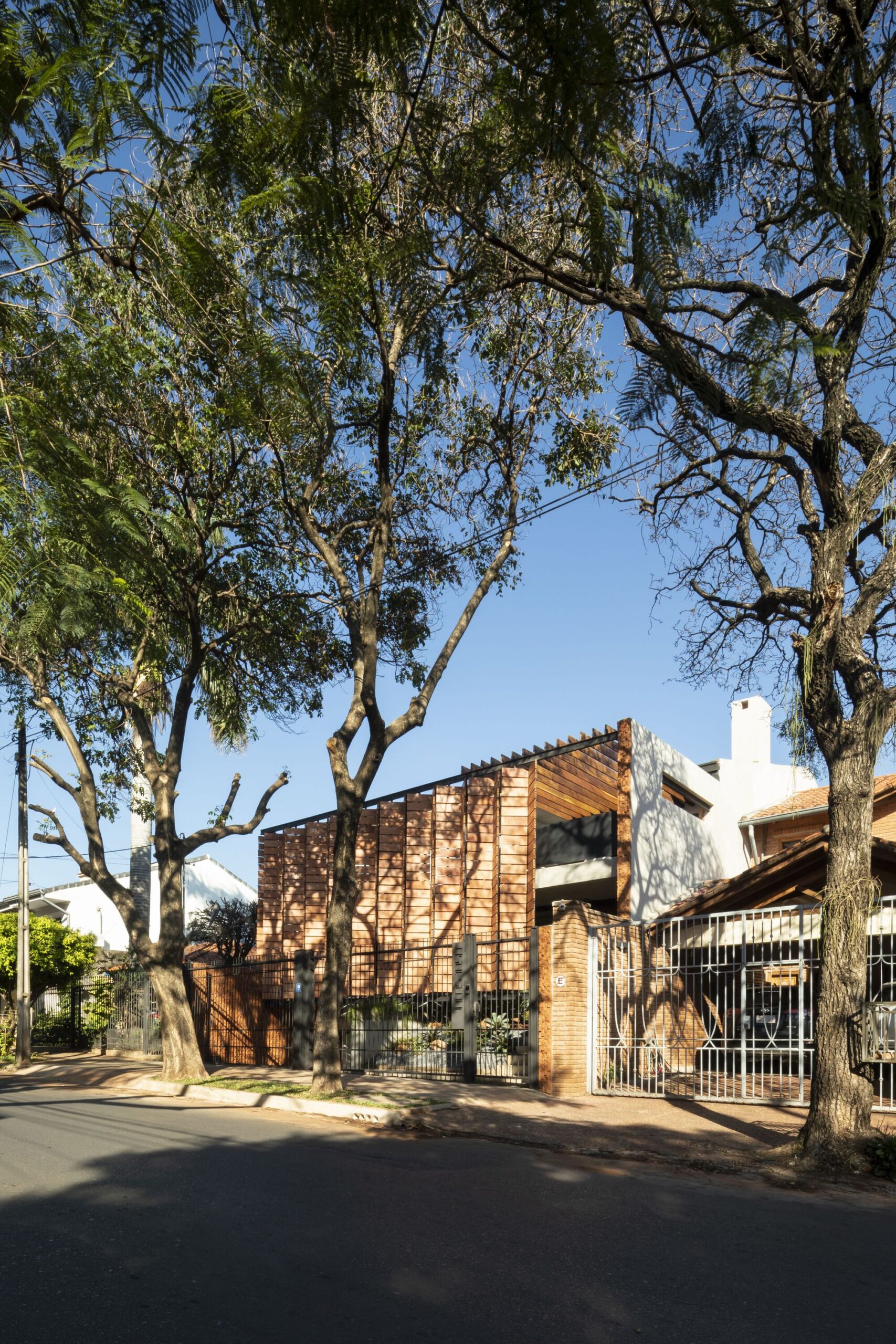 Alas Paraguayas House