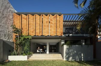 Alas Paraguayas House