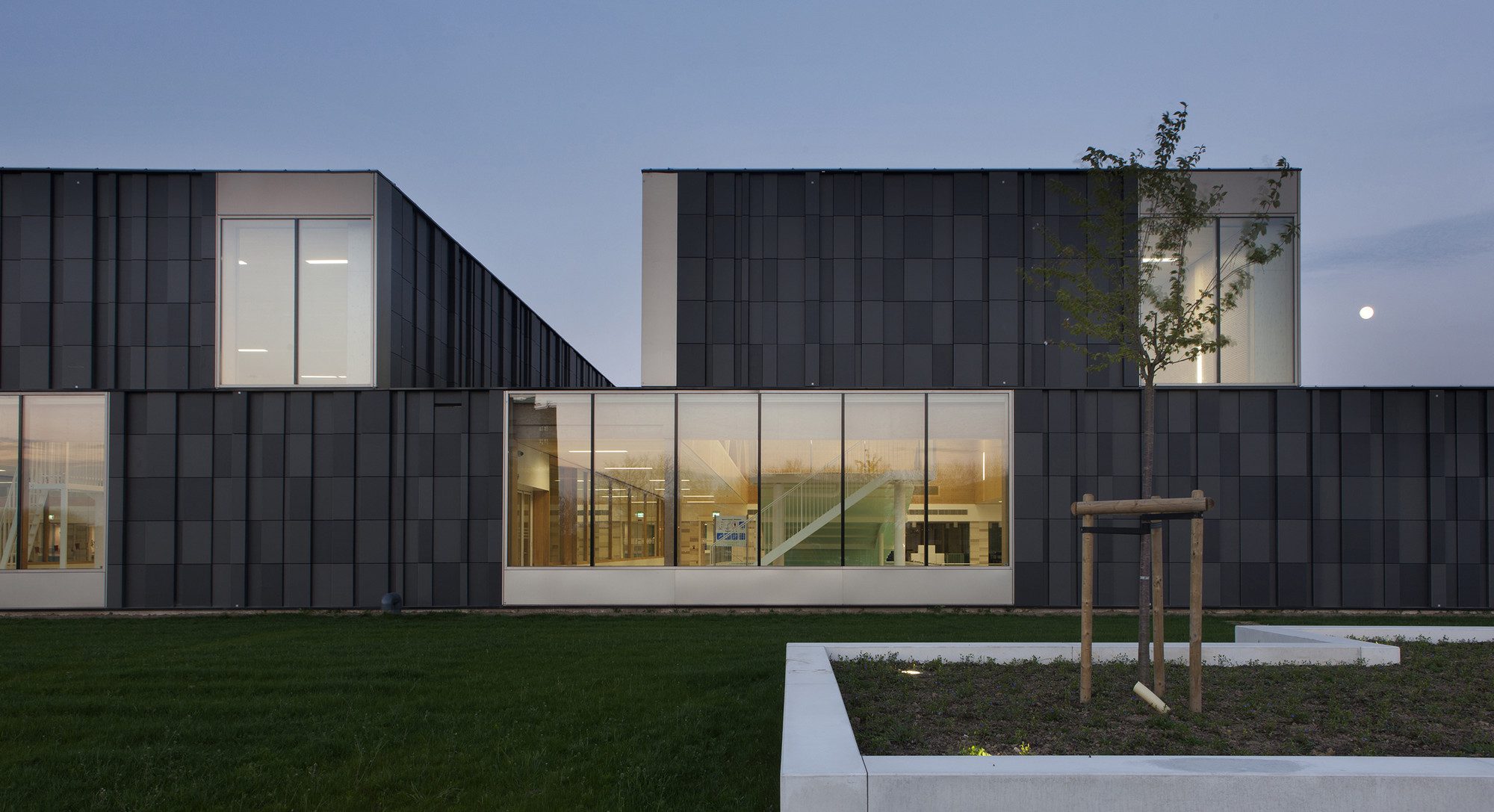 © Marcel van der Burg11