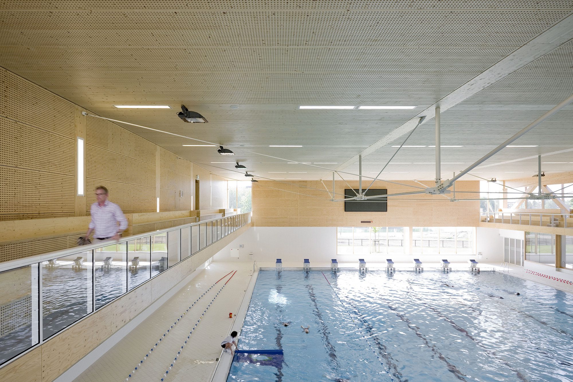 © Marcel van der Burg22