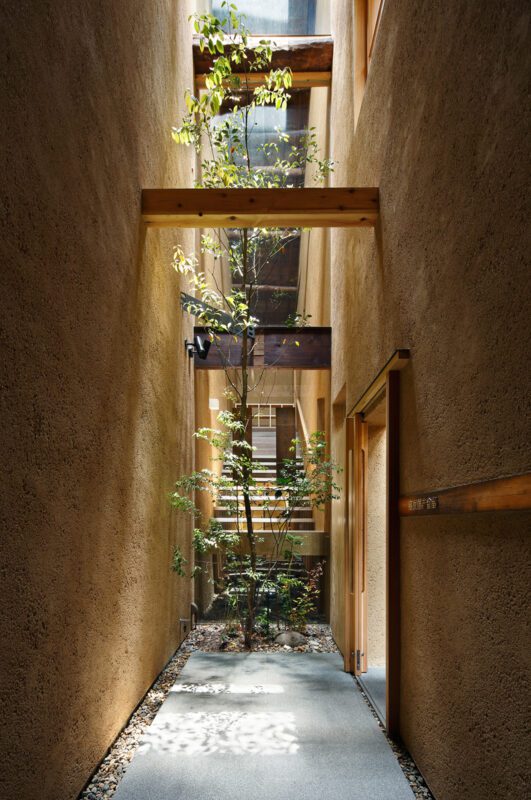 © Nacasa & Partners Inc.2