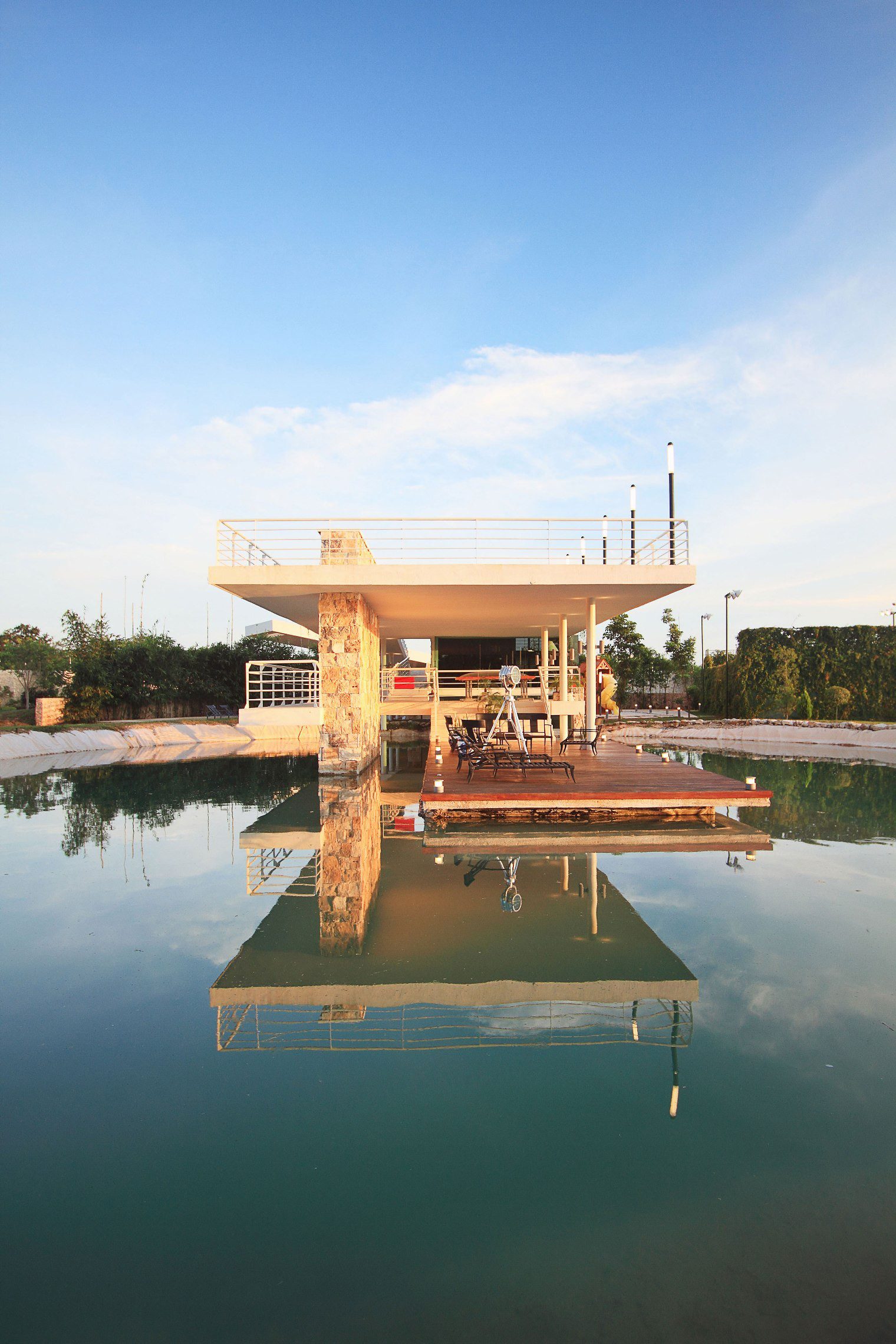 Club House Punta Lago