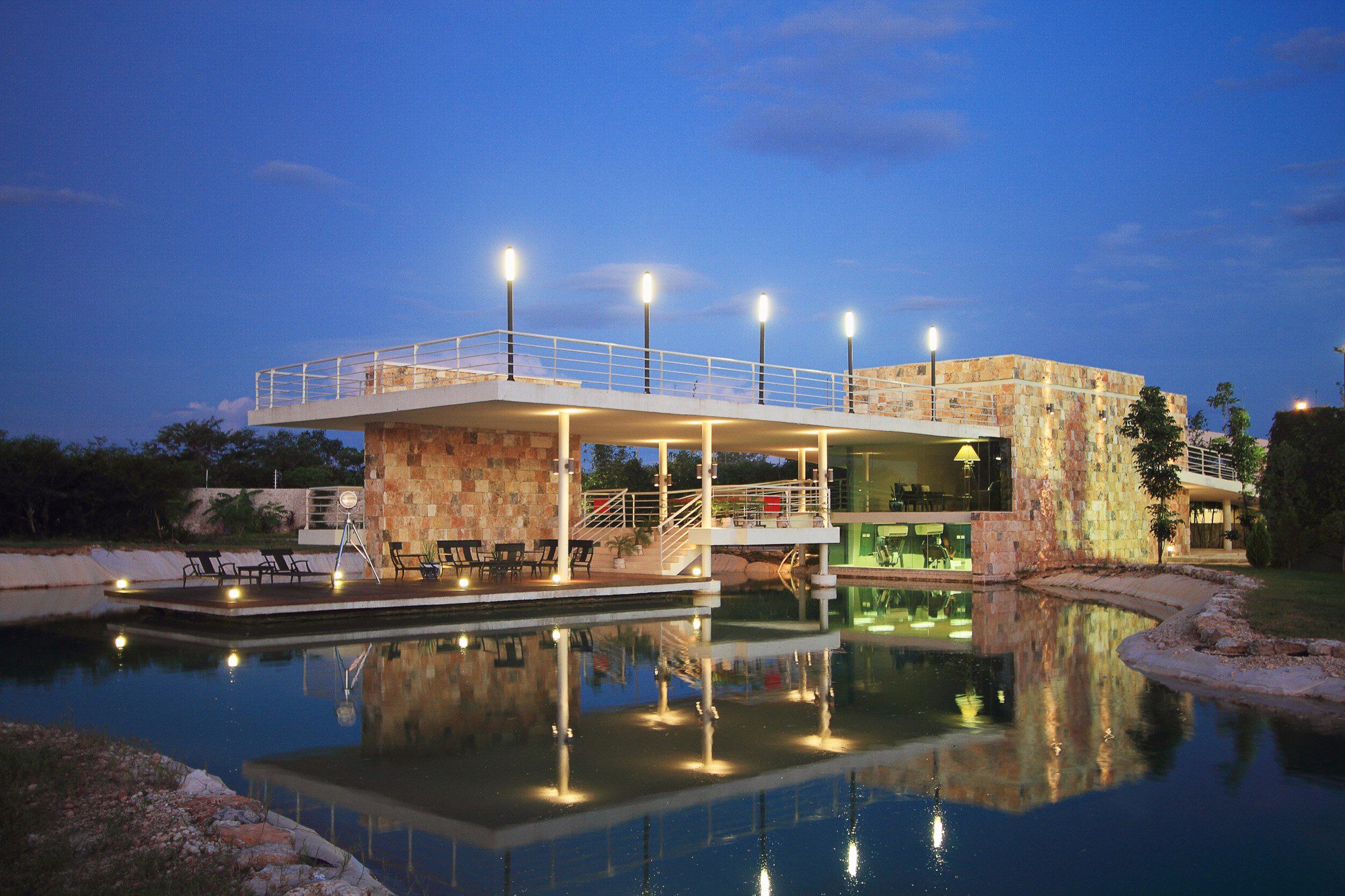 Club House Punta Lago