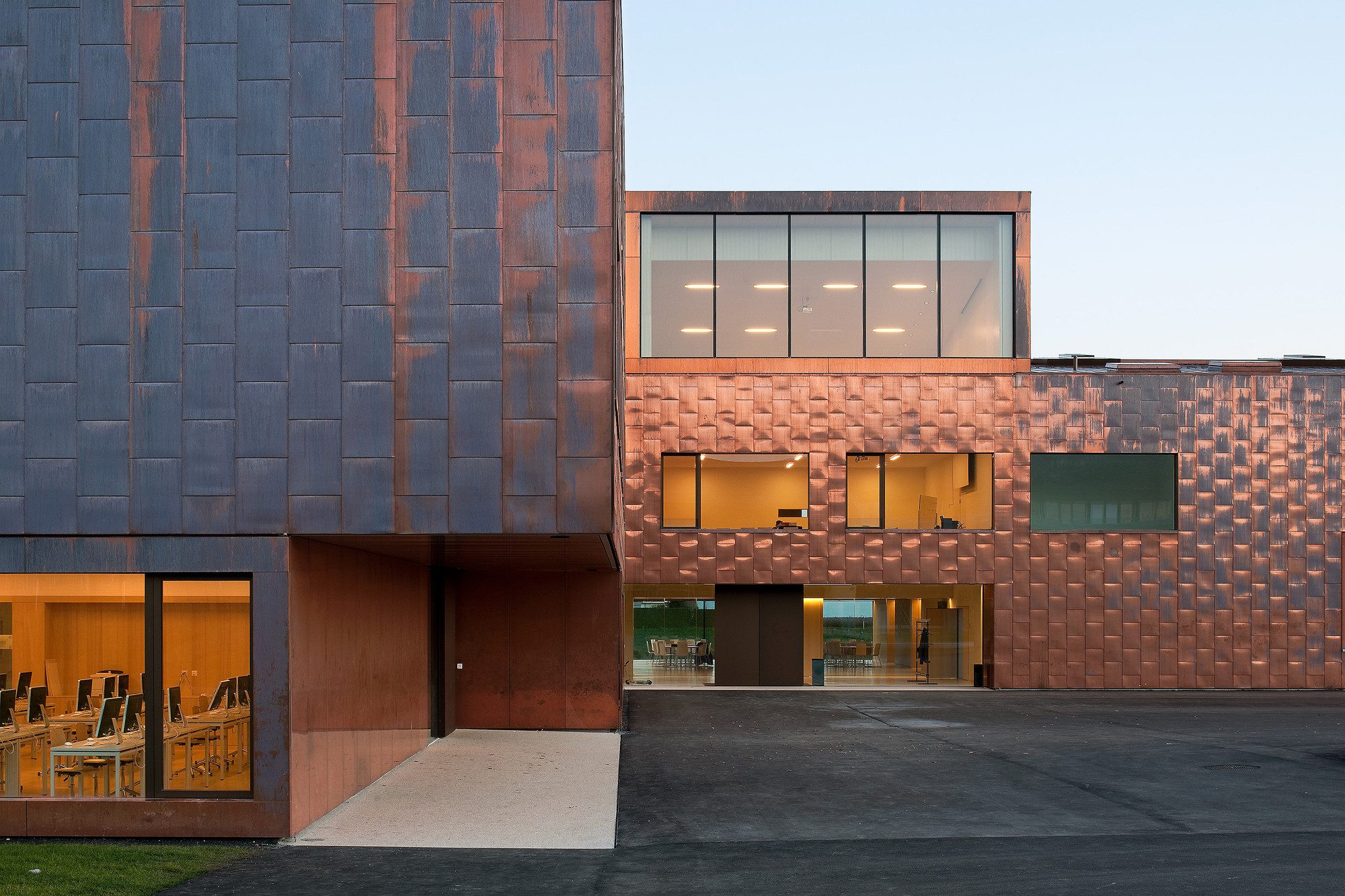 Multipurpose Sports Hall and Secondary School Collège du Léman