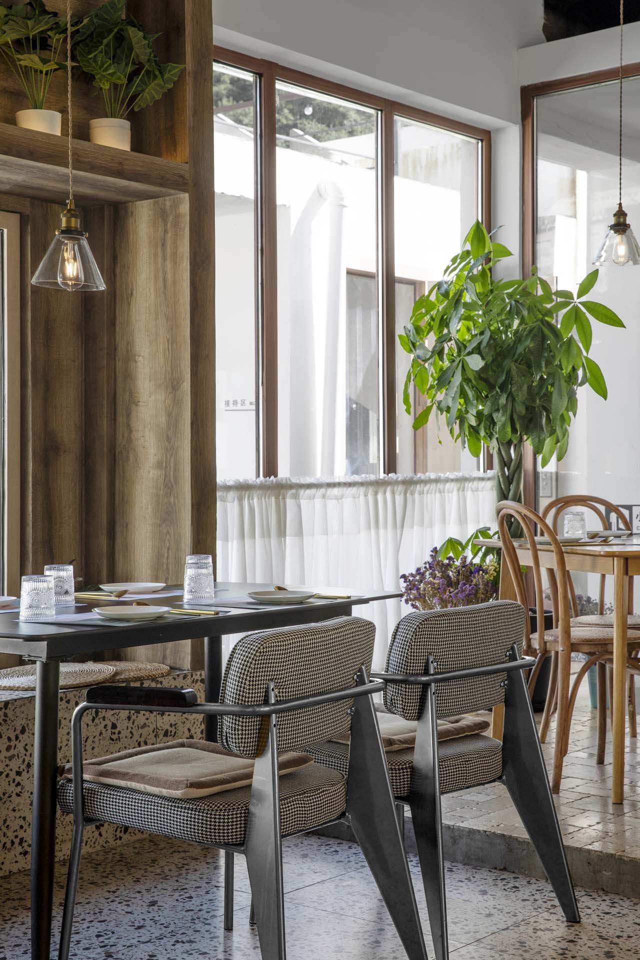 Village Courtyard Restaurant