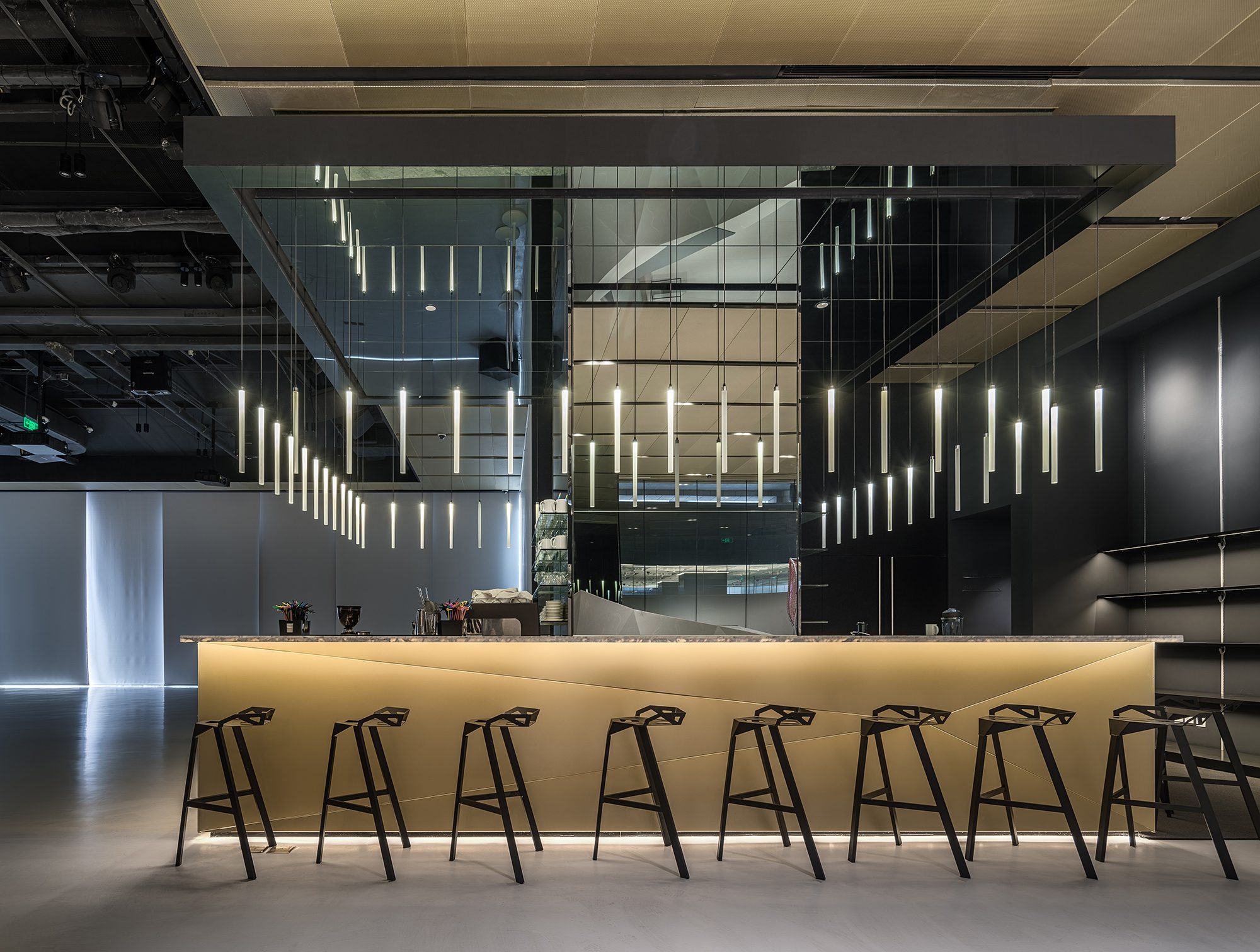 Bar. Image © Wu Qingshan8