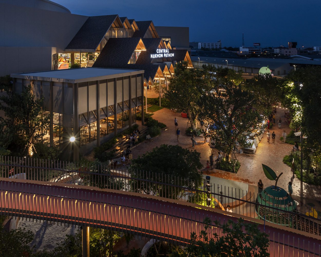 Central Nakhon Pathom