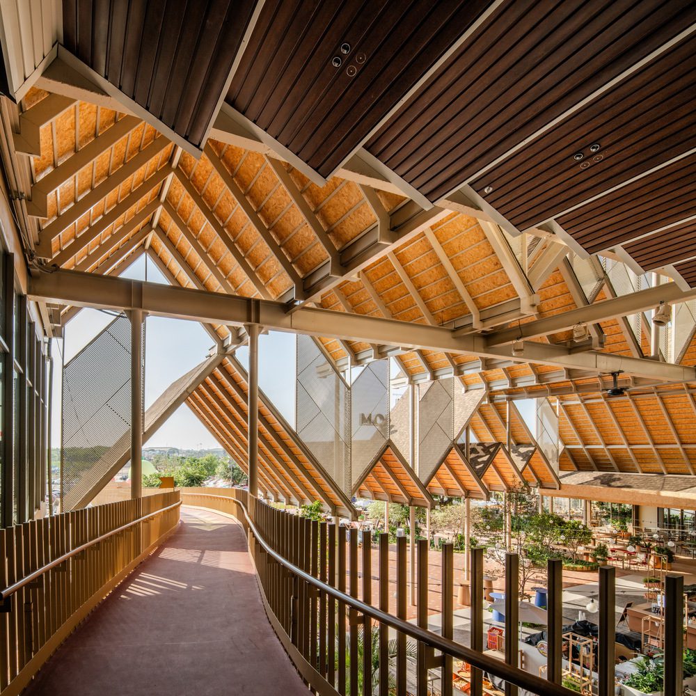 Central Nakhon Pathom