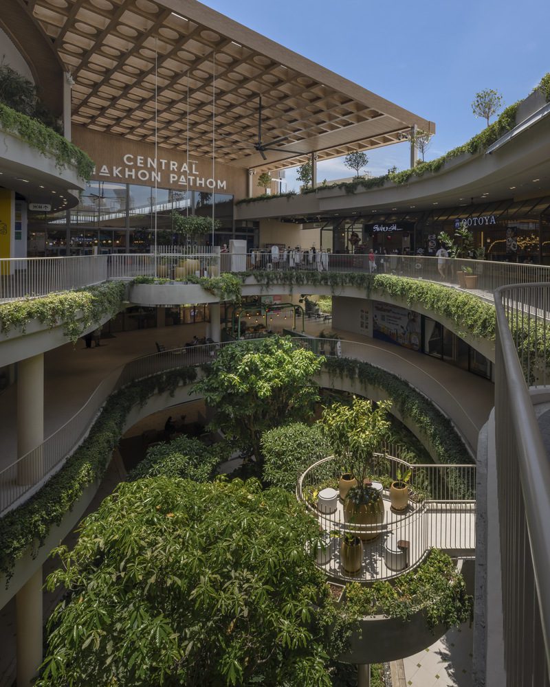 Central Nakhon Pathom