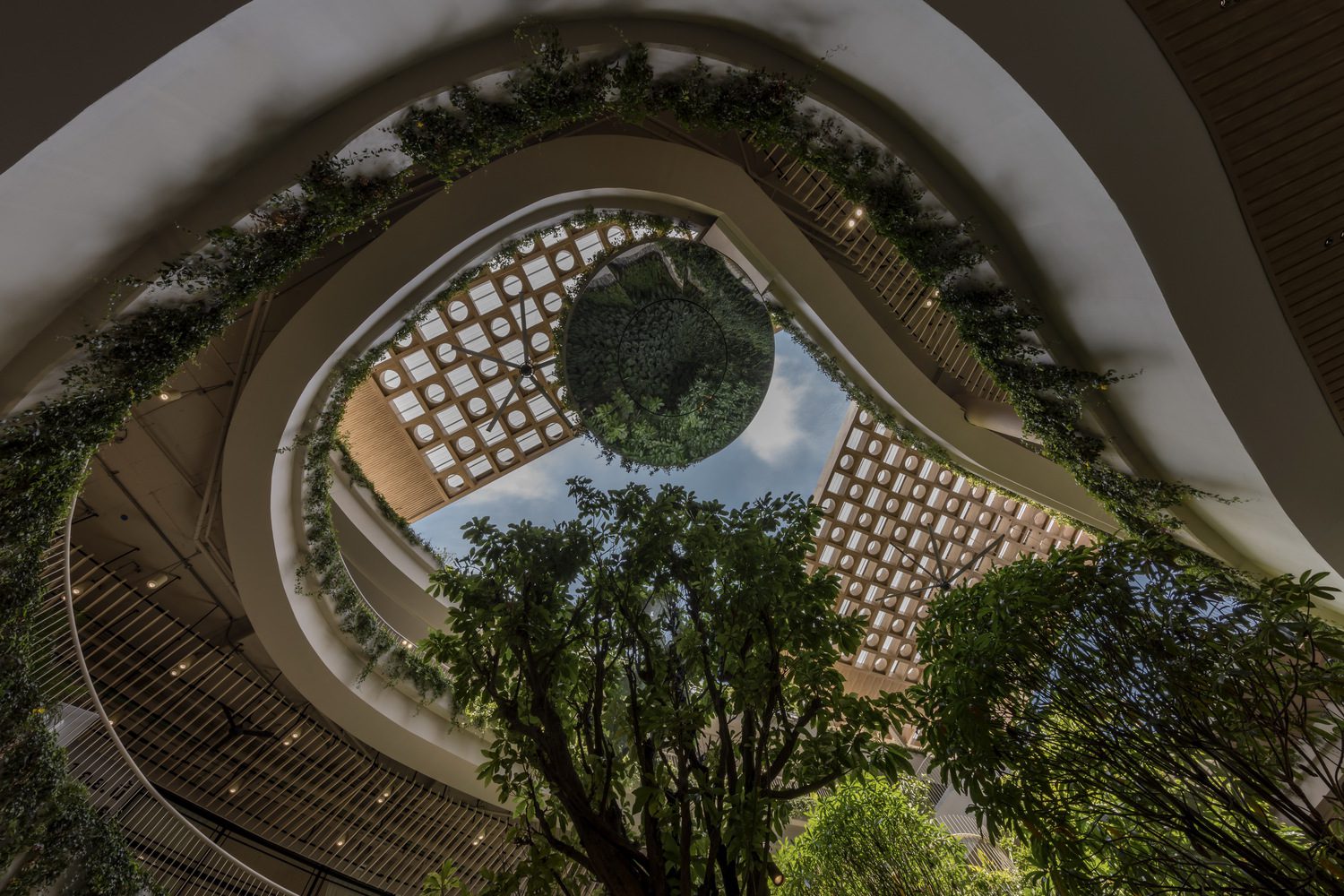 Central Nakhon Pathom