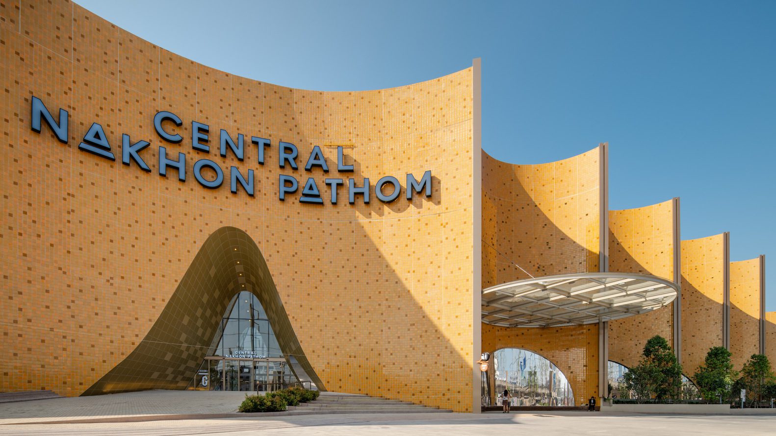 Central Nakhon Pathom