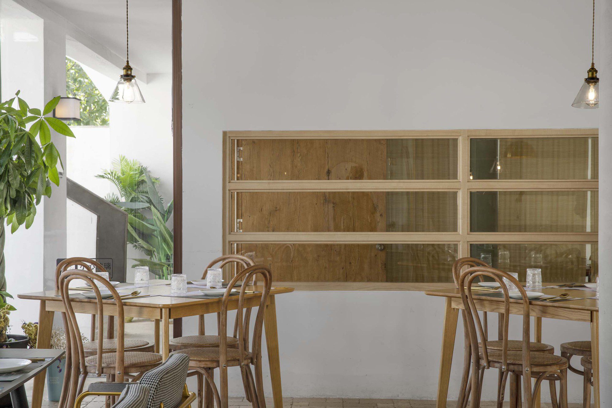 Village Courtyard Restaurant