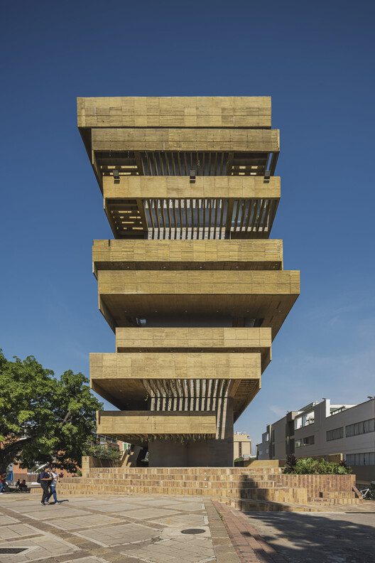 Faculty of Humanities Building - Industrial University of Santander