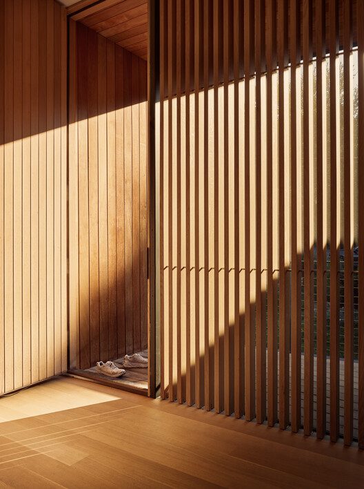 Falcon Ledge Residence