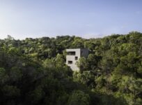 Falcon Ledge Residence