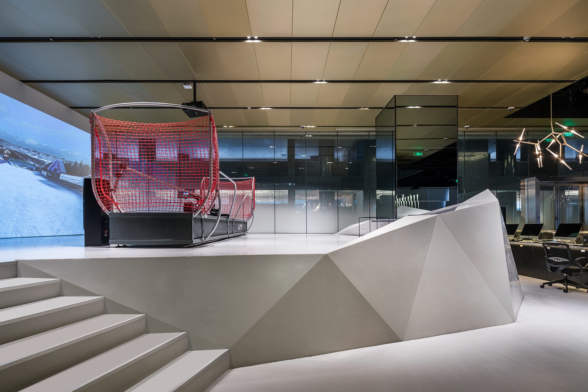 Mountain platform and simulator. Image © Wu Qingshan9