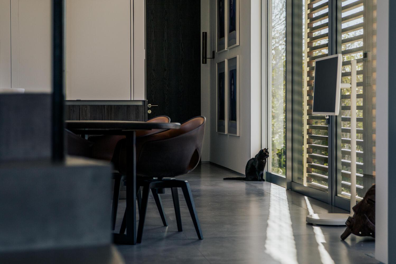 Van der Vlugt Residence