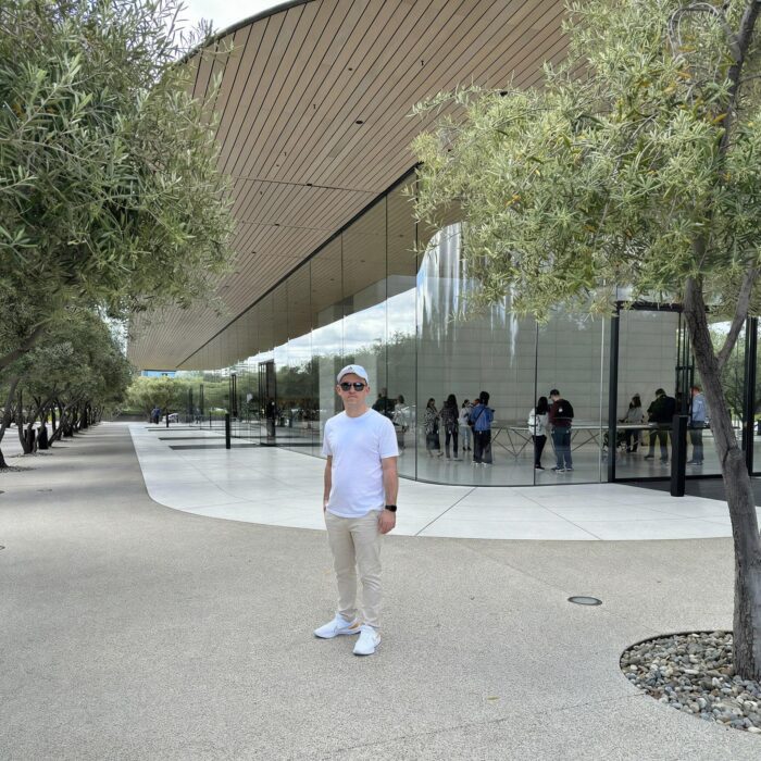 Andrii Burda in USA