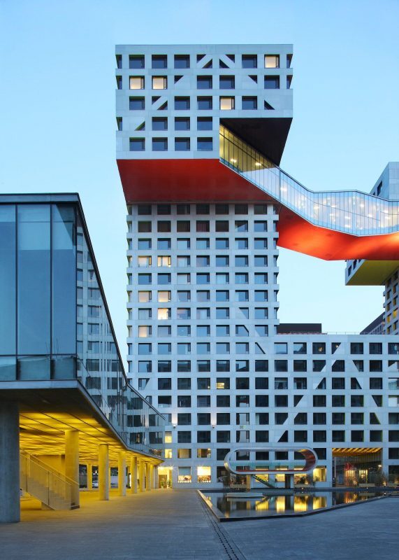Steven Holl's Linked Hybrid in Beijing with sky bridges connecting eight towers