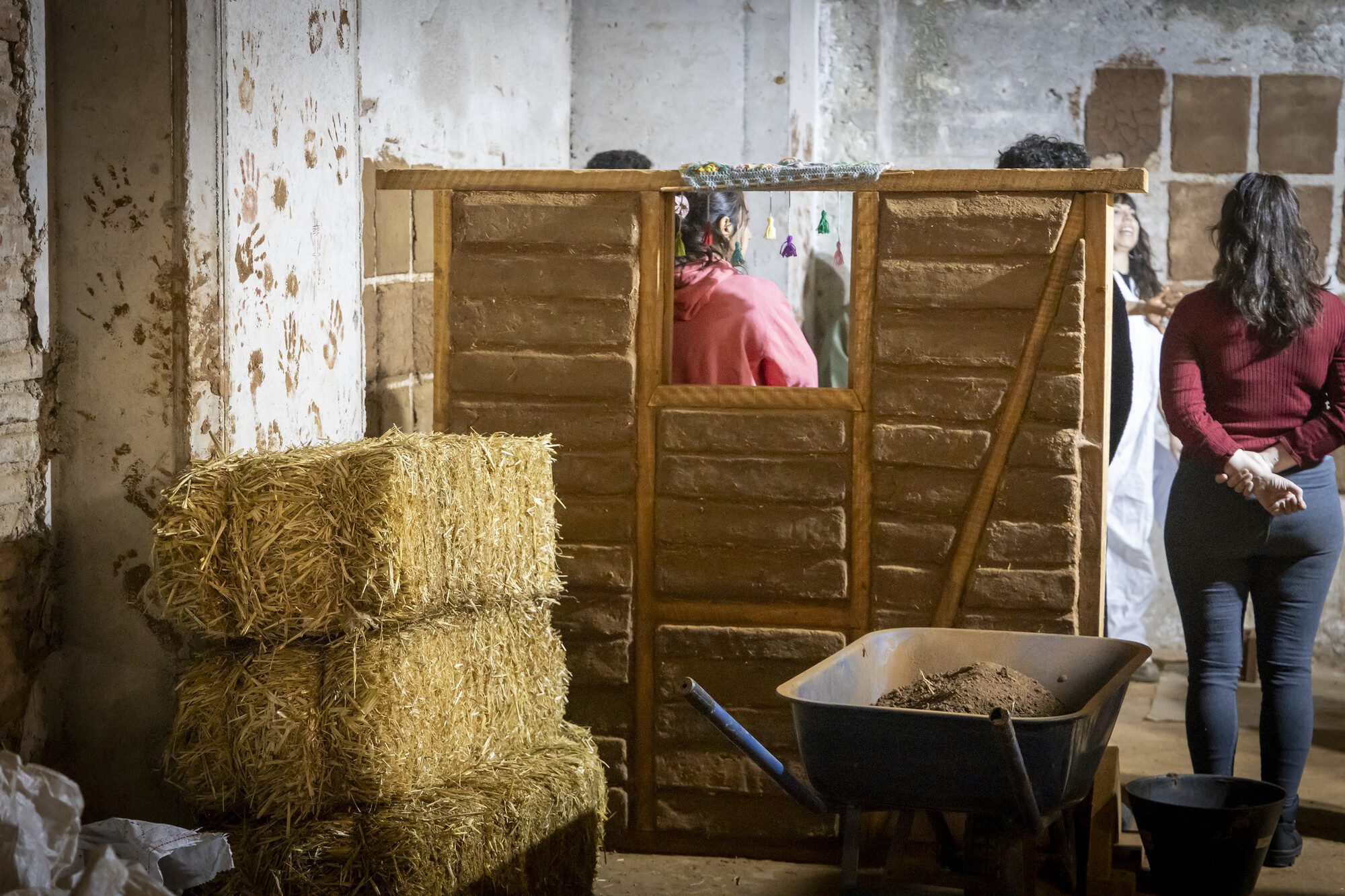 Restoration work underway on a heritage timber structure in Valparaiso