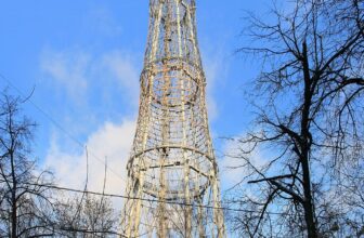 Shukhov Tower in Moscow, a steel lattice radio tower, photographed in December 2016