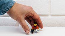 Artist Made a LEGO minifigure Resume of HIMSELF to Stand out from Competitors