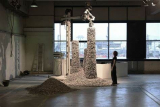 Construction Robot Creates a Pavilion from Stones and String!