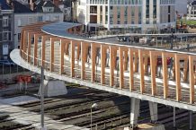 Footbridge of the High Speed Train Station Saint Laud | Dietmar Feichtinger Architectes