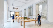 Foster + Partners: Apple Via Del Corso opens in the heart of historic Rome