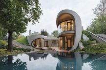 House in the Landscape | Niko Architect.