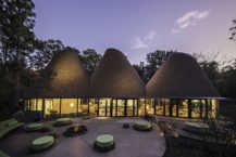 PokoPoko Club House | Klein Dytham architecture