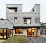 Pyeong Chang Dong Brick House | June Architects