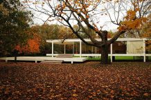 The Farnsworth House | Mies van der Rohe