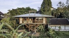 Wooden Treehouse C | Stilt Studios
